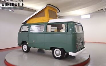 Volkswagen-Westfalia-Camper-1968-8