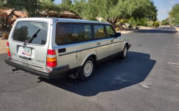 Volvo-240dl-wagon-1988-3