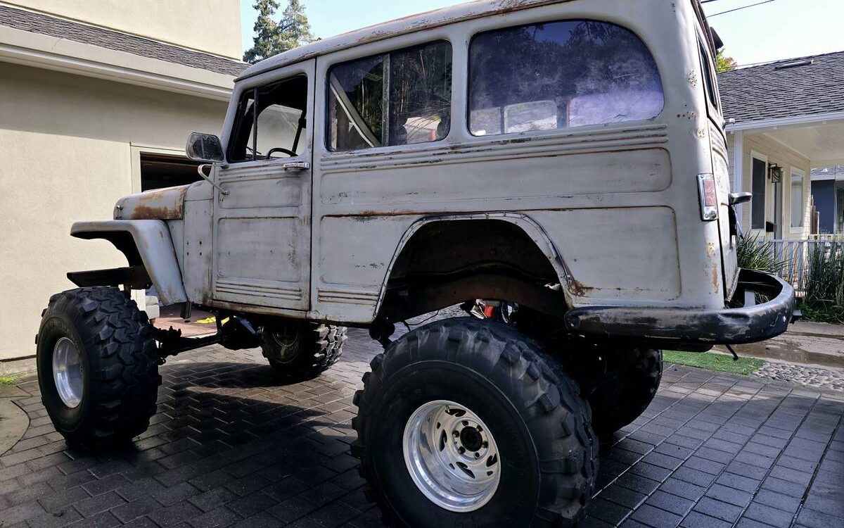 Willys-Overland-1953-21