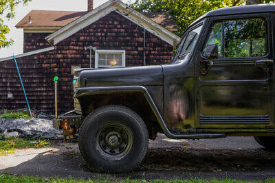 Willys-Station-Sedan-SUV-1952-3