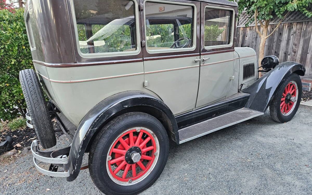 Willys-Whippet-1928-3