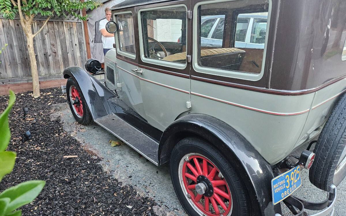 Willys-Whippet-1928-5