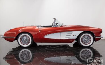 1960-chevrolet-corvette