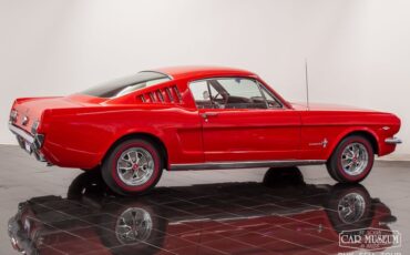 1965-ford-mustang-fastback