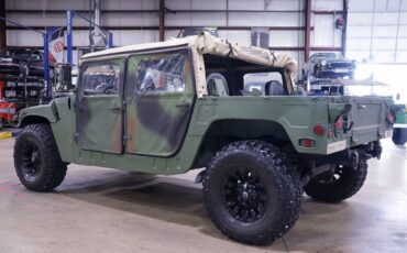 AM-General-Humvee-Pickup-1987-4