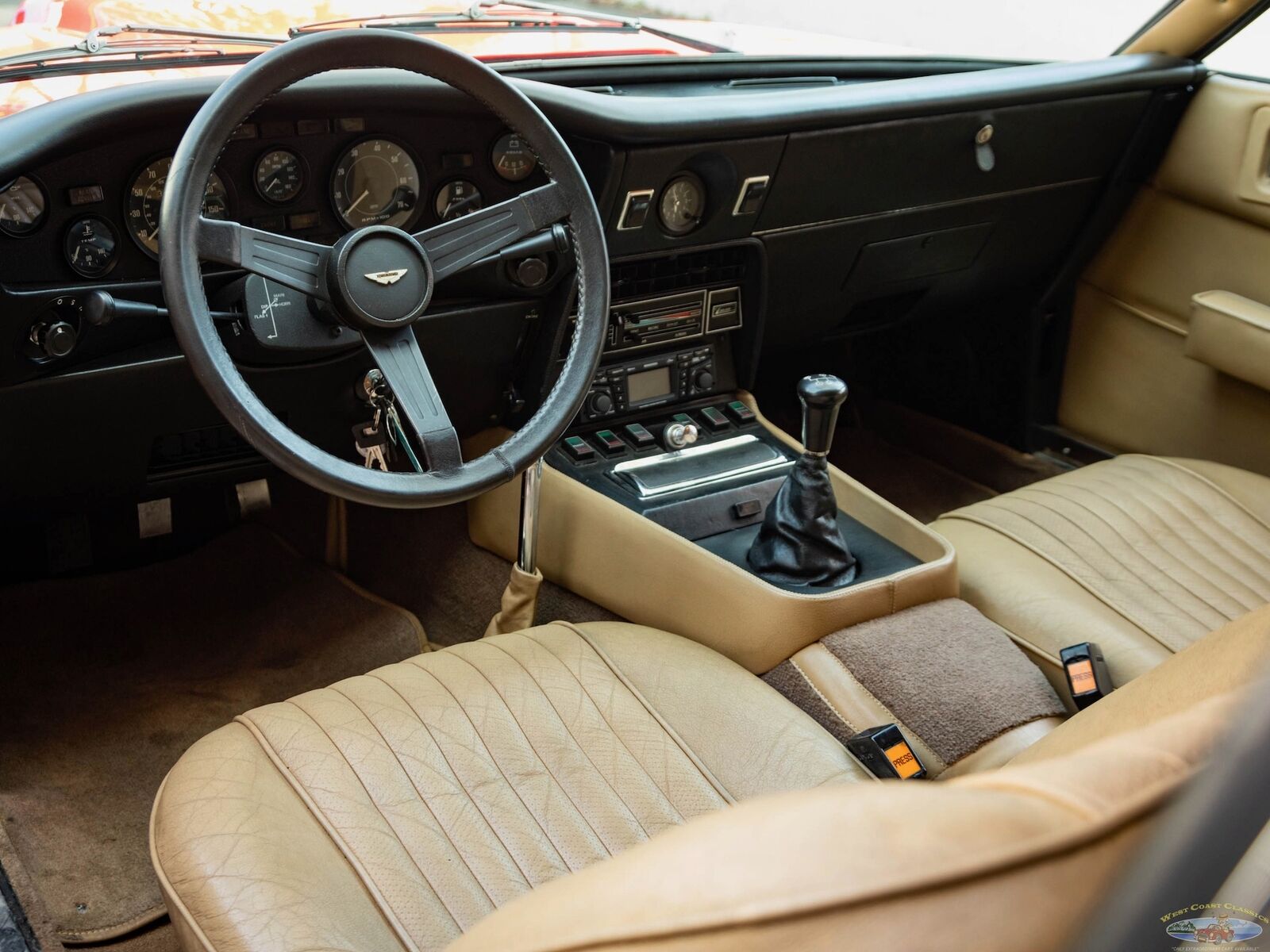 Aston-Martin-AM-V8-1977-32