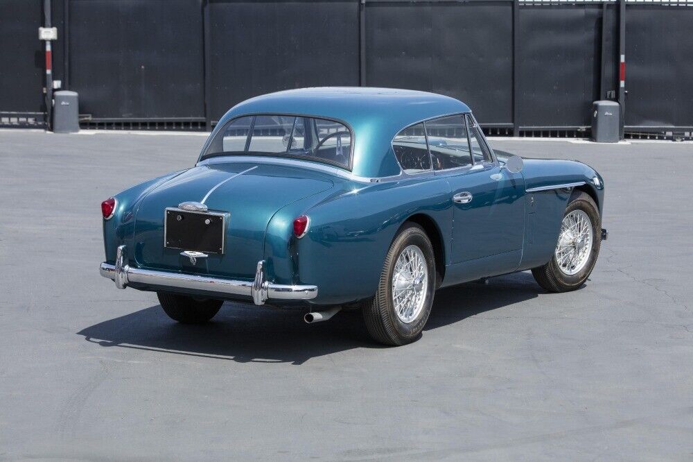 Aston-Martin-DB24-1957-3