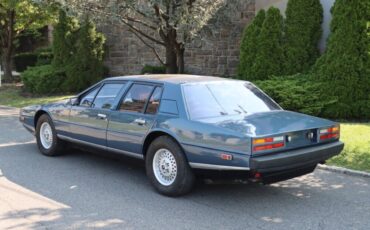 Aston-Martin-Lagonda-1984-5