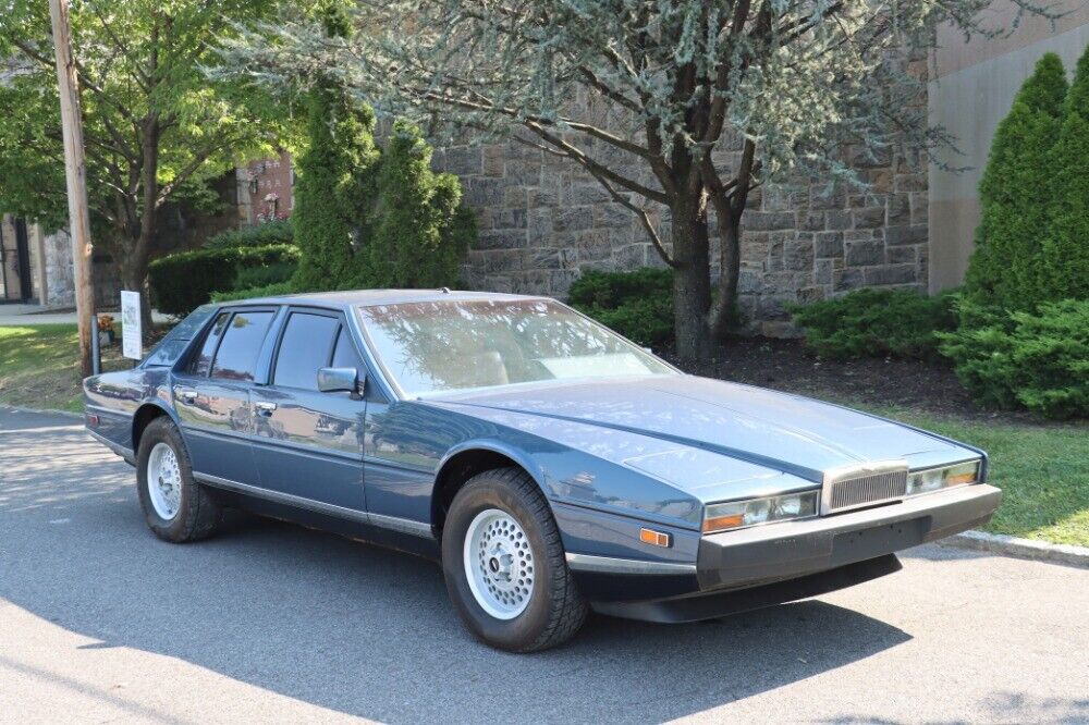 Aston Martin Lagonda  1984