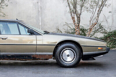 Aston-Martin-Lagonda-1985-9