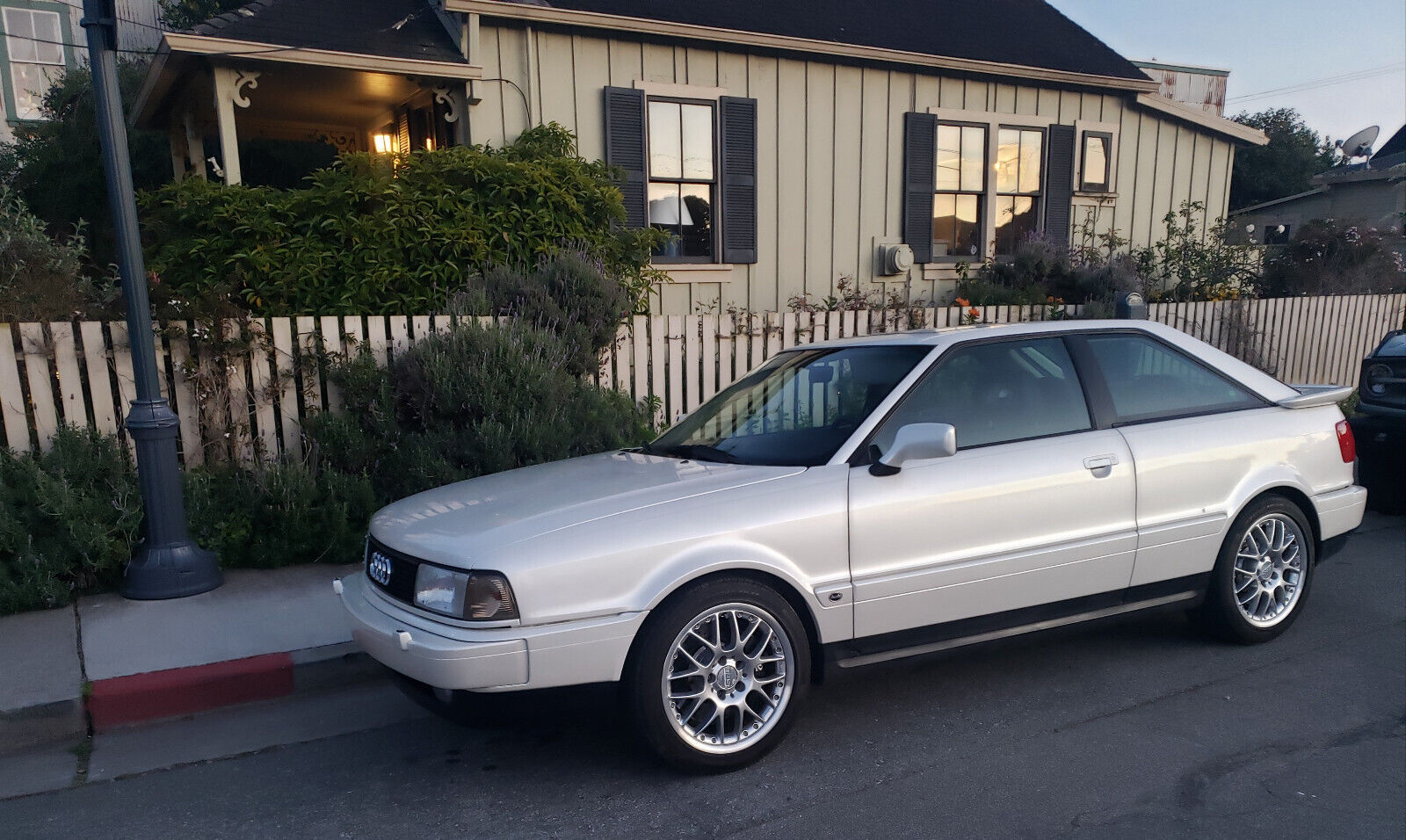 Audi-Coupe-Quattro-Coupe-1990-28