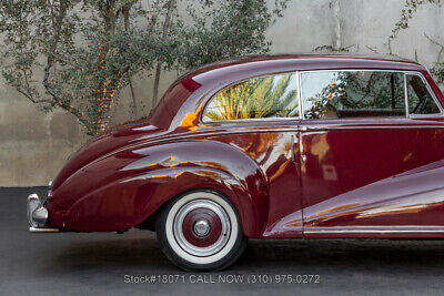 Bentley-Mark-VI-James-Young-1952-10