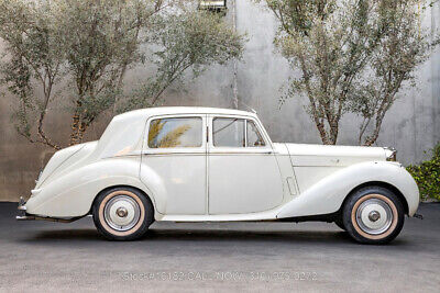 Bentley-R-Type-1952-3