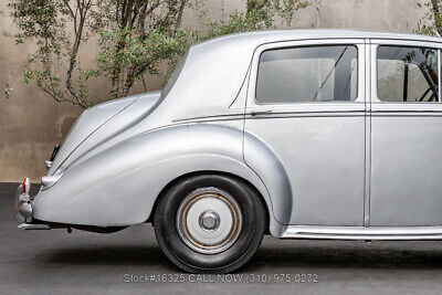 Bentley-R-Type-1953-10