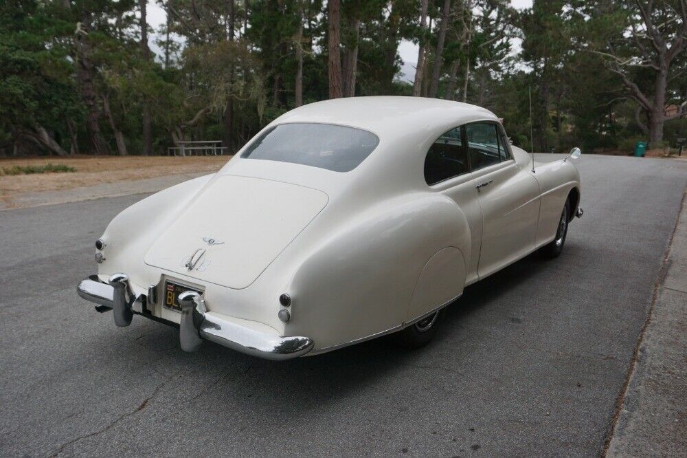 Bentley-R-Type-1953-4