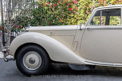 Bentley-R-Type-Saloon-1953-11