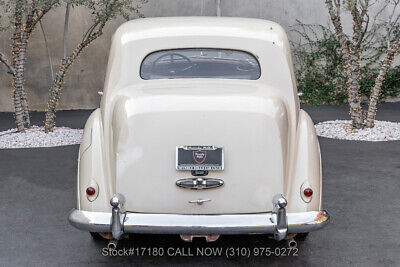 Bentley-R-Type-Saloon-1953-5