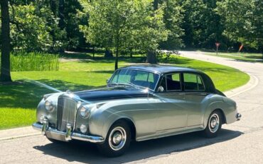 Bentley-S2-Saloon-1962-1