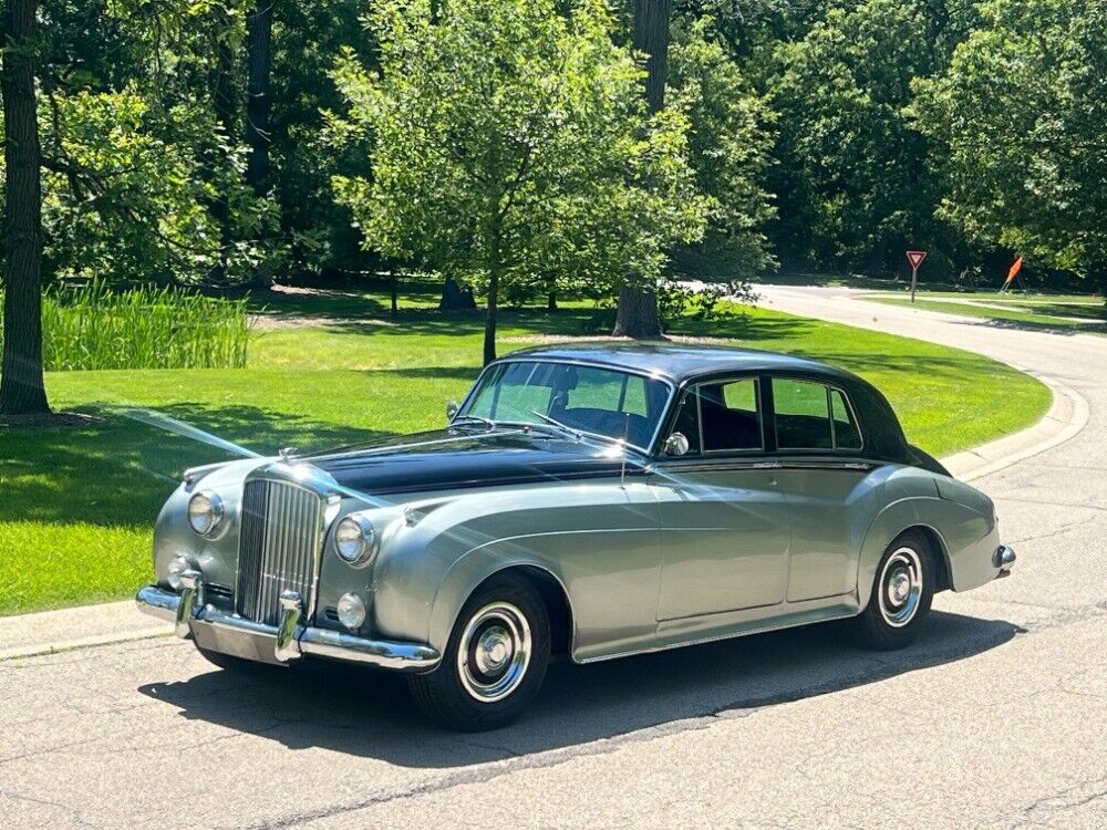 Bentley-S2-Saloon-1962-1