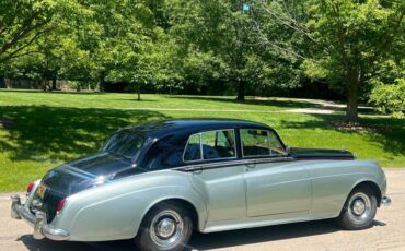 Bentley-S2-Saloon-1962-4