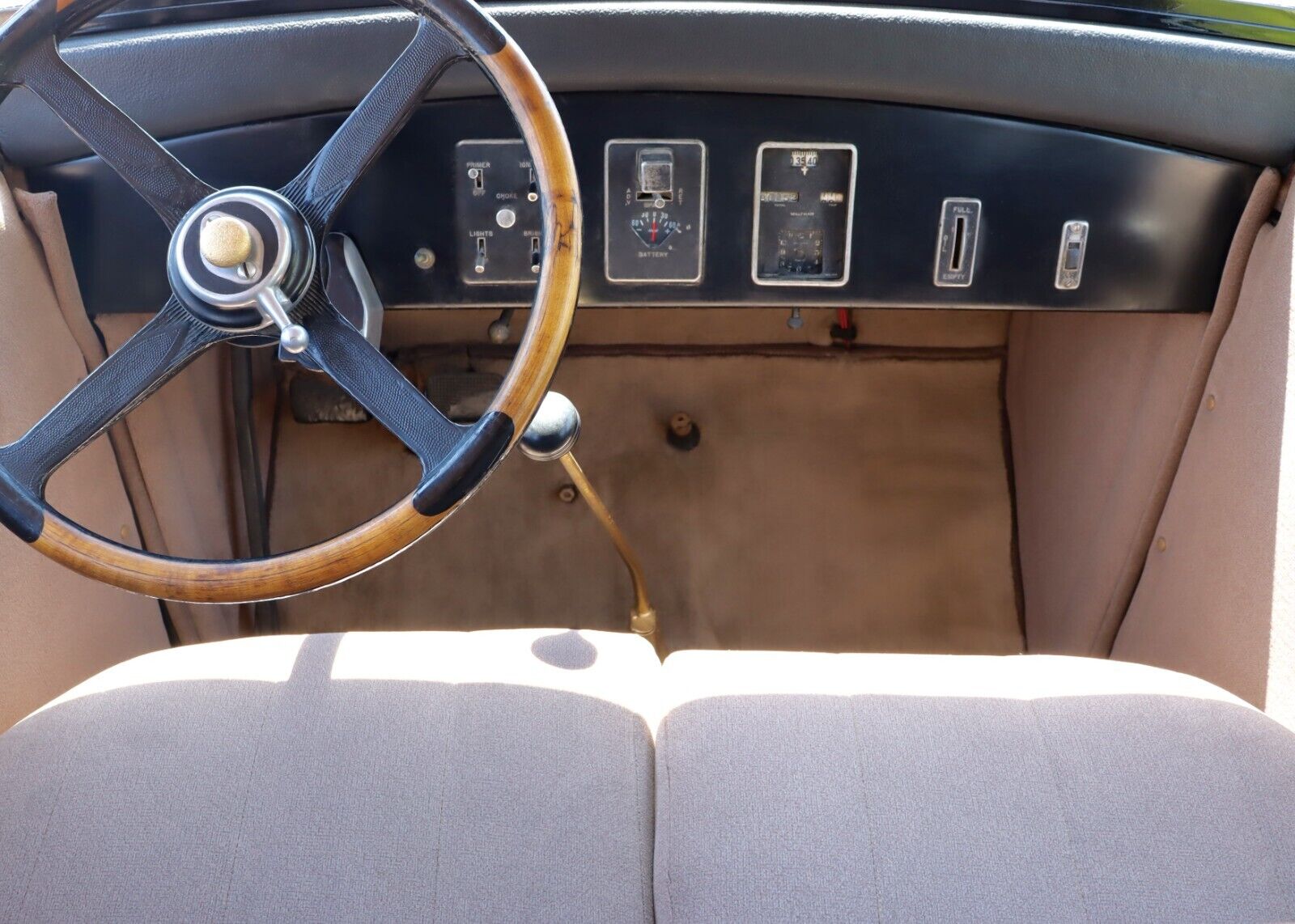 Bricklin-11-A-Sedan-Berline-1926-26