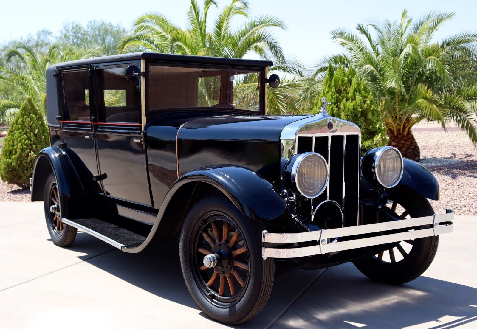 Bricklin-11-A-Sedan-Berline-1926-35