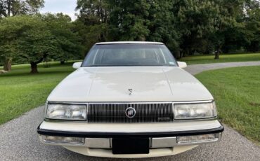 Buick-Electra-park-avenue-1988-4