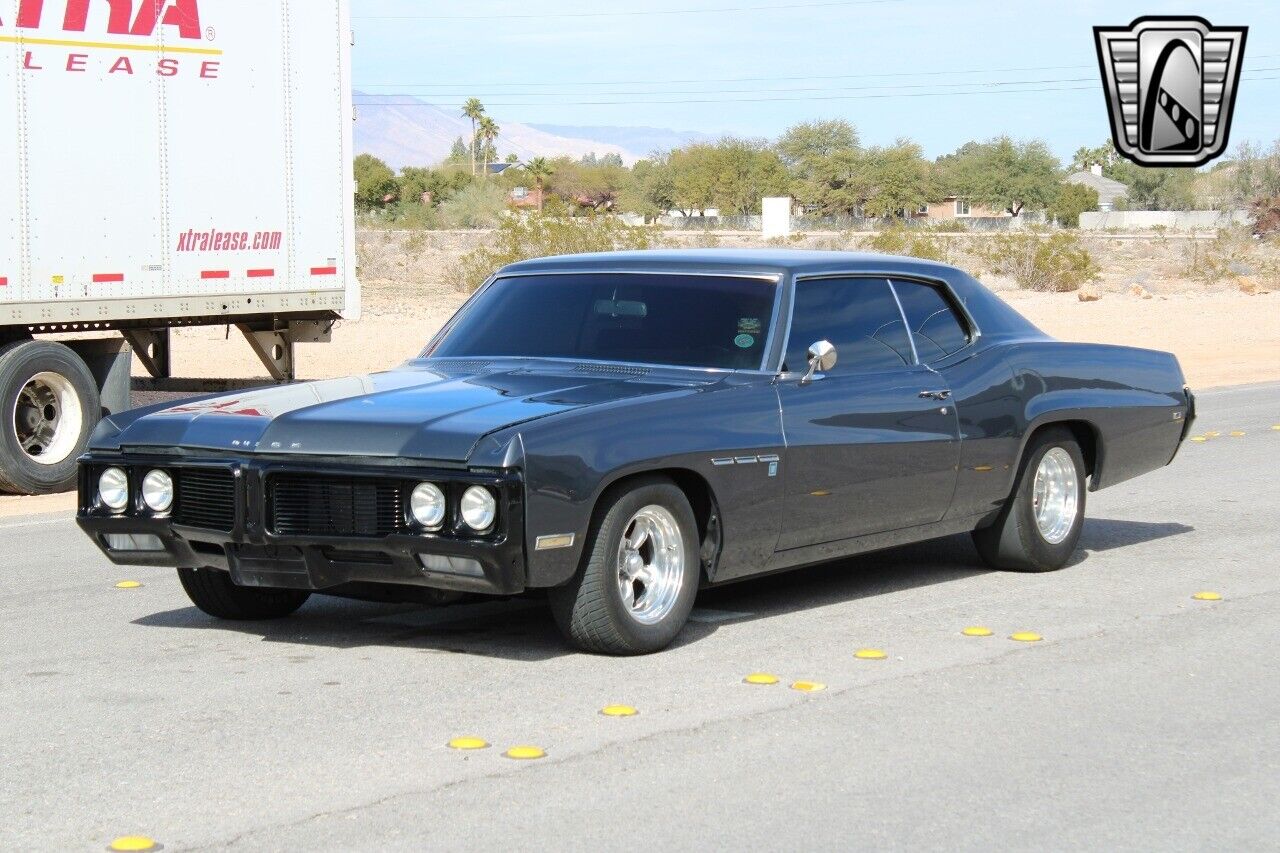 Buick-LeSabre-1970-2