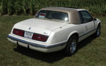 Buick-Riviera-1992-2