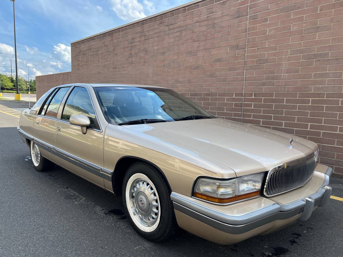 Buick-Roadmaster-1994-1