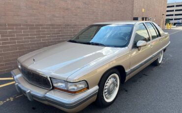 Buick-Roadmaster-1994-3