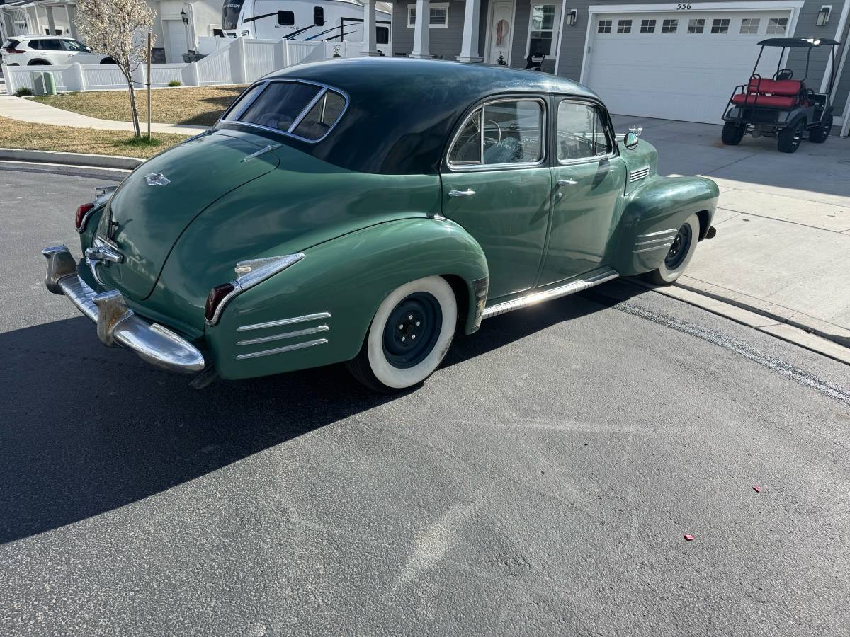 Cadillac-1941-2