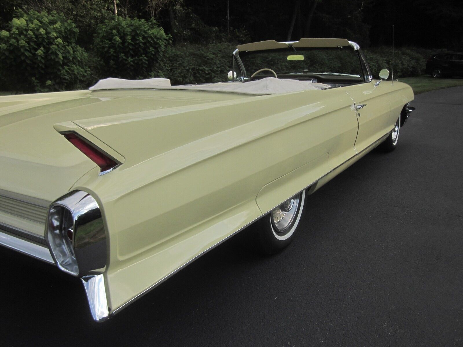 Cadillac-62-Cabriolet-1962-1