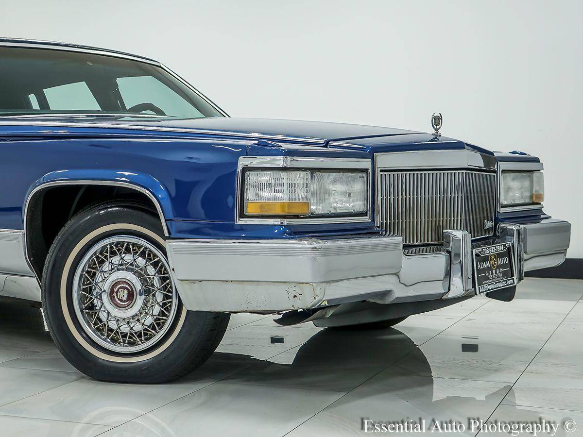 Cadillac-Brougham-1990-1