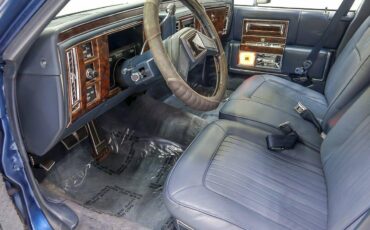 Cadillac-Brougham-1990-11