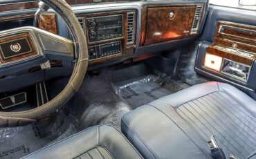 Cadillac-Brougham-1990-15