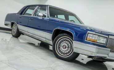 Cadillac-Brougham-1990-3