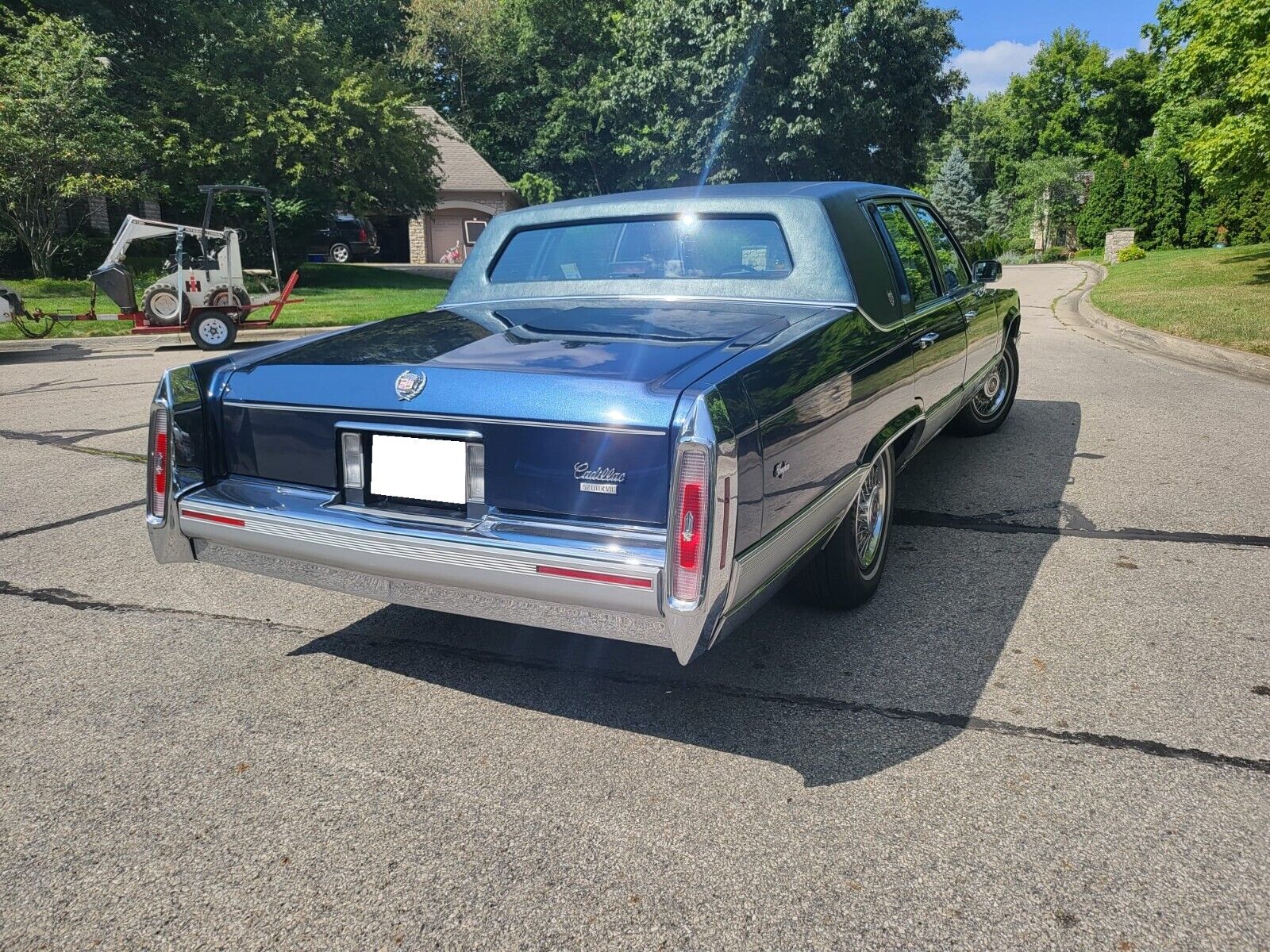 Cadillac-Brougham-Berline-1990-4