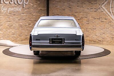 Cadillac-Coupe-DeVille-Coupe-1978-8