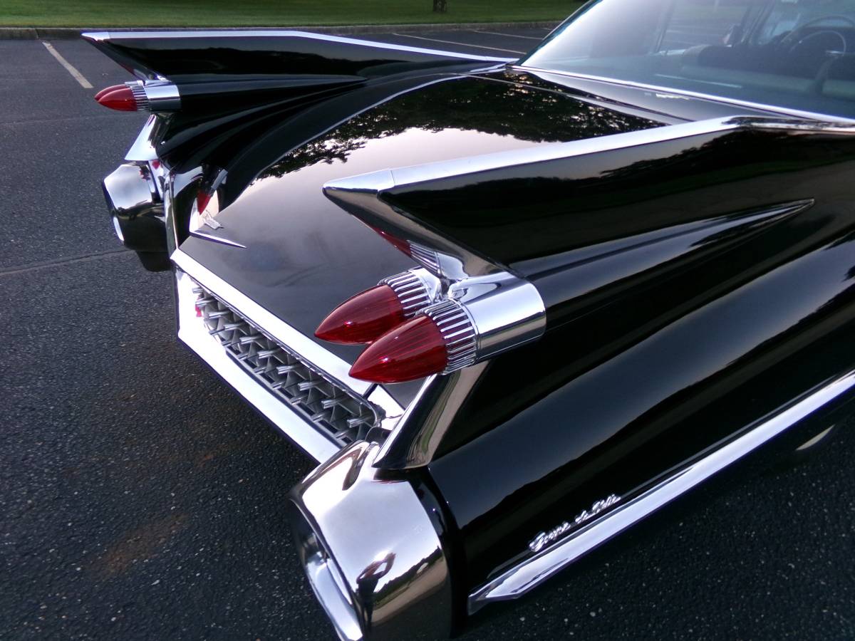 Cadillac-Coupe-deville-1959-2