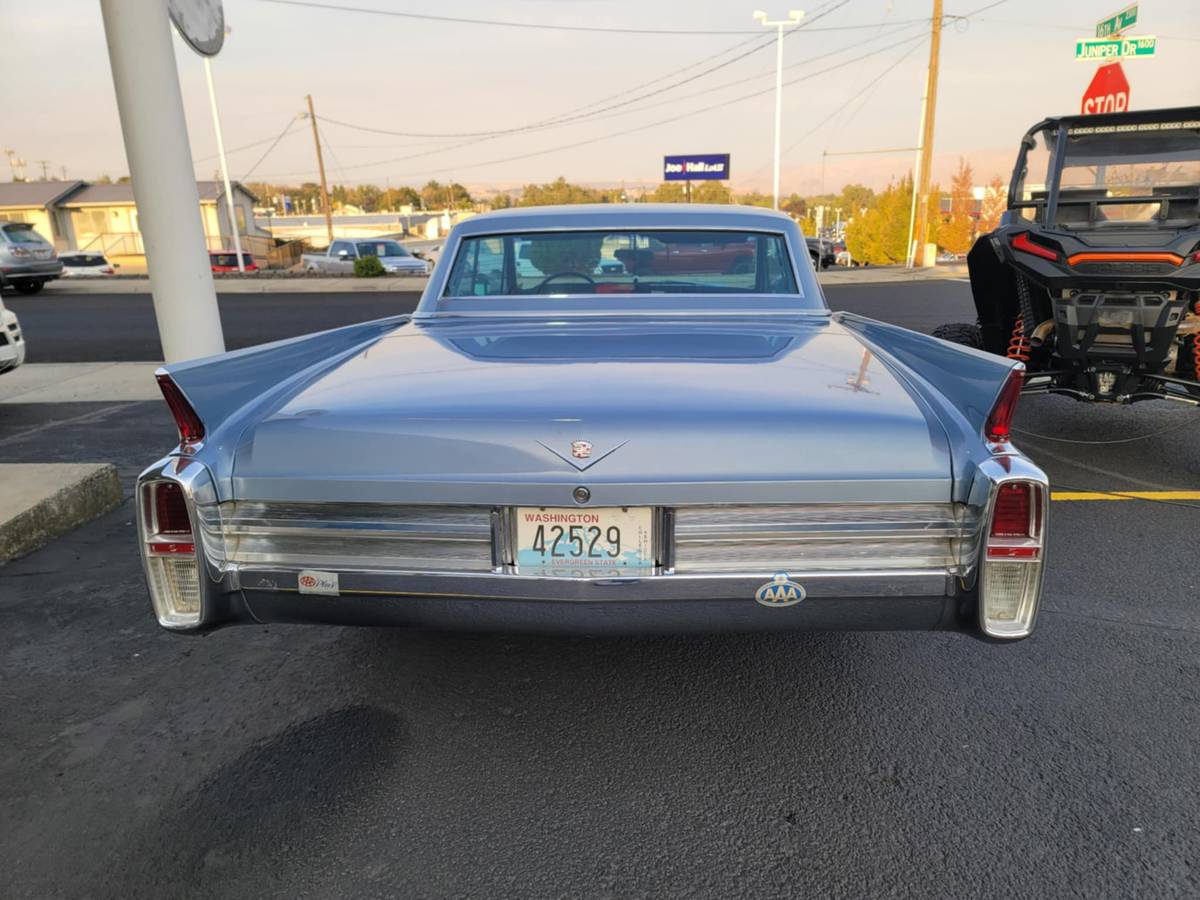 Cadillac-Coupe-deville-1963-2