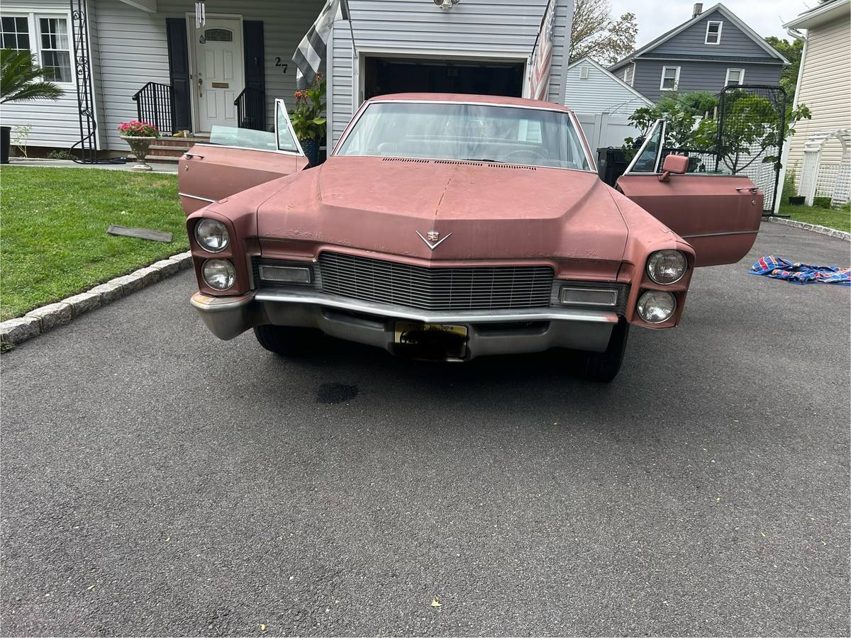 Cadillac-Coupe-deville-1968-2