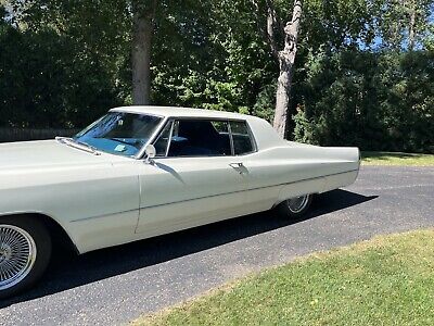 Cadillac-DeVille-1967-30