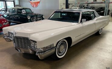 Cadillac-DeVille-1969-2