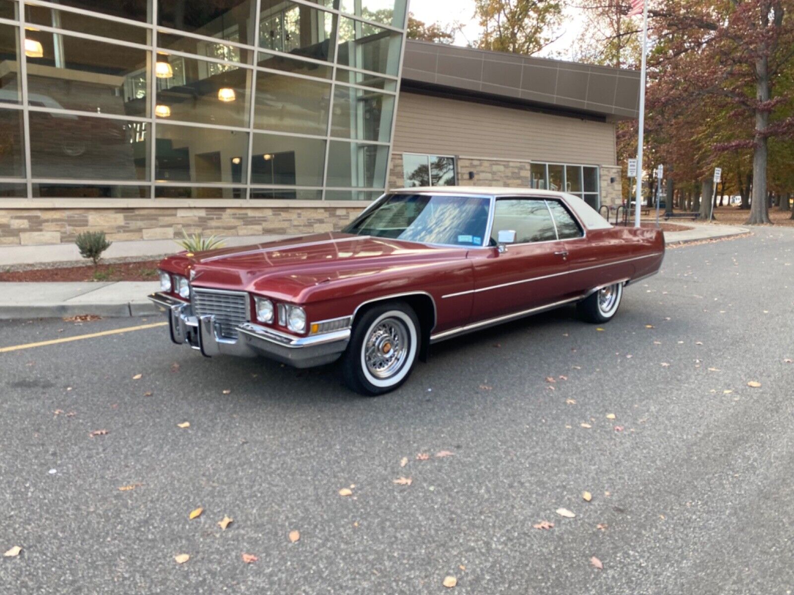 Cadillac DeVille 1972 à vendre