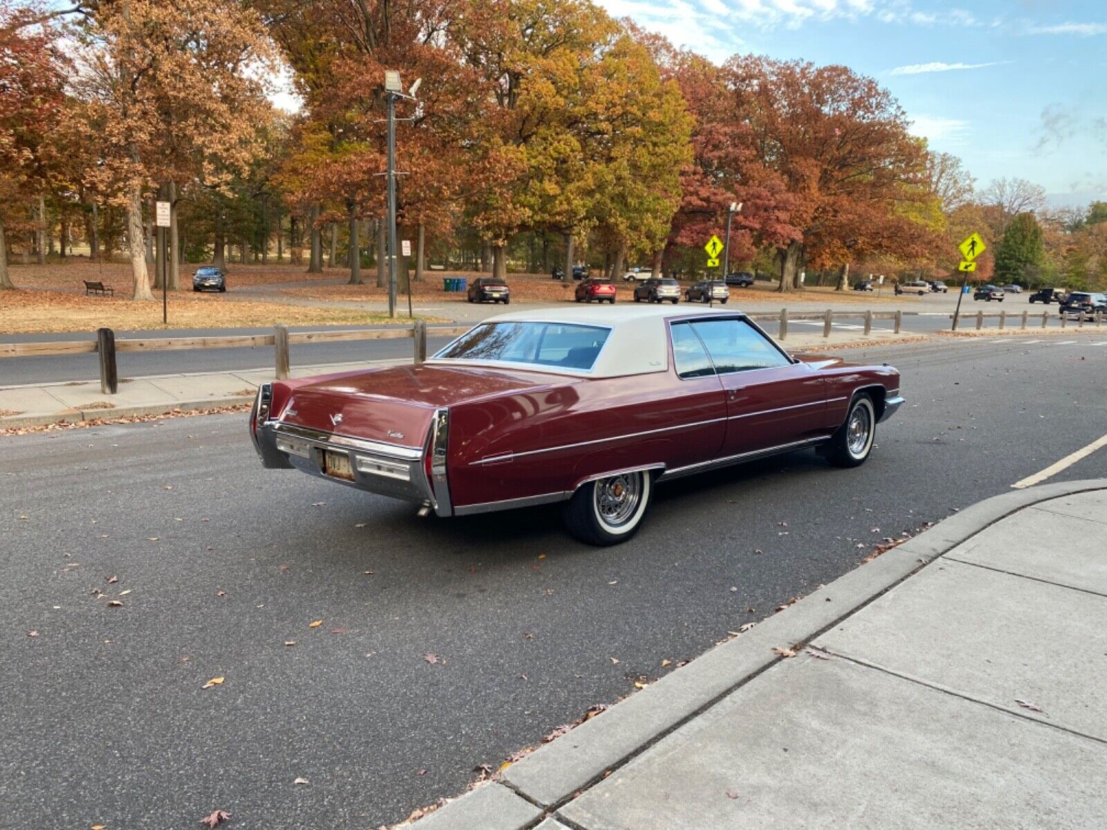 Cadillac-DeVille-1972-6