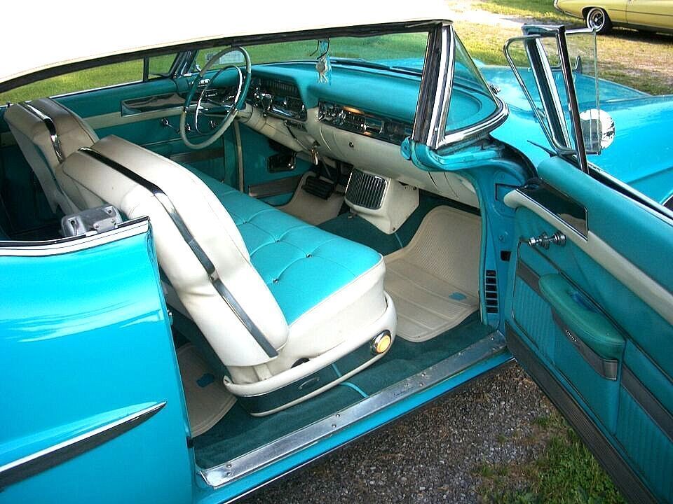 Cadillac-DeVille-Cabriolet-1957-13