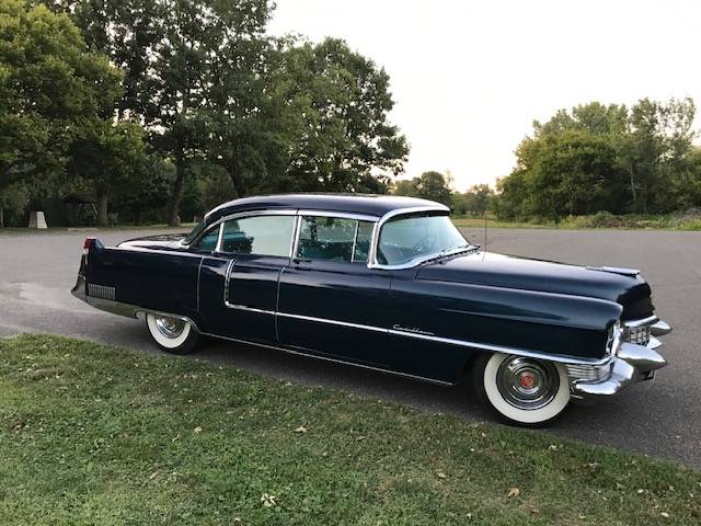 Cadillac-Fleetwood-1955-2