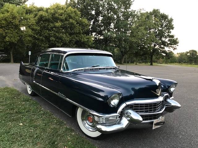 Cadillac-Fleetwood-1955