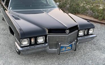 Cadillac-Fleetwood-1972-11